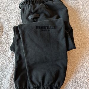 Essentials Fear of God Black Fleece Joggers XL Logo